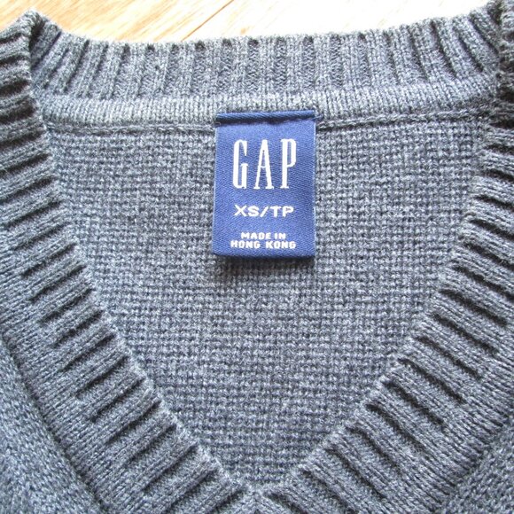 GAP Gray V-Neck Sweater for Men - Picture 3 of 4
